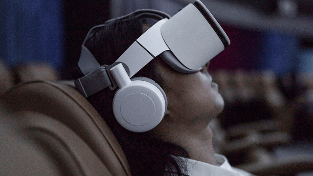 The Future of Entertainment: Flying Theater VR Experience